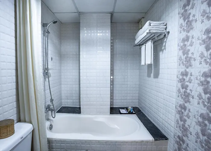 Hotel The Luxe Boutique