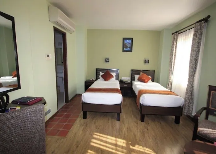 The Luxe Boutique 4*